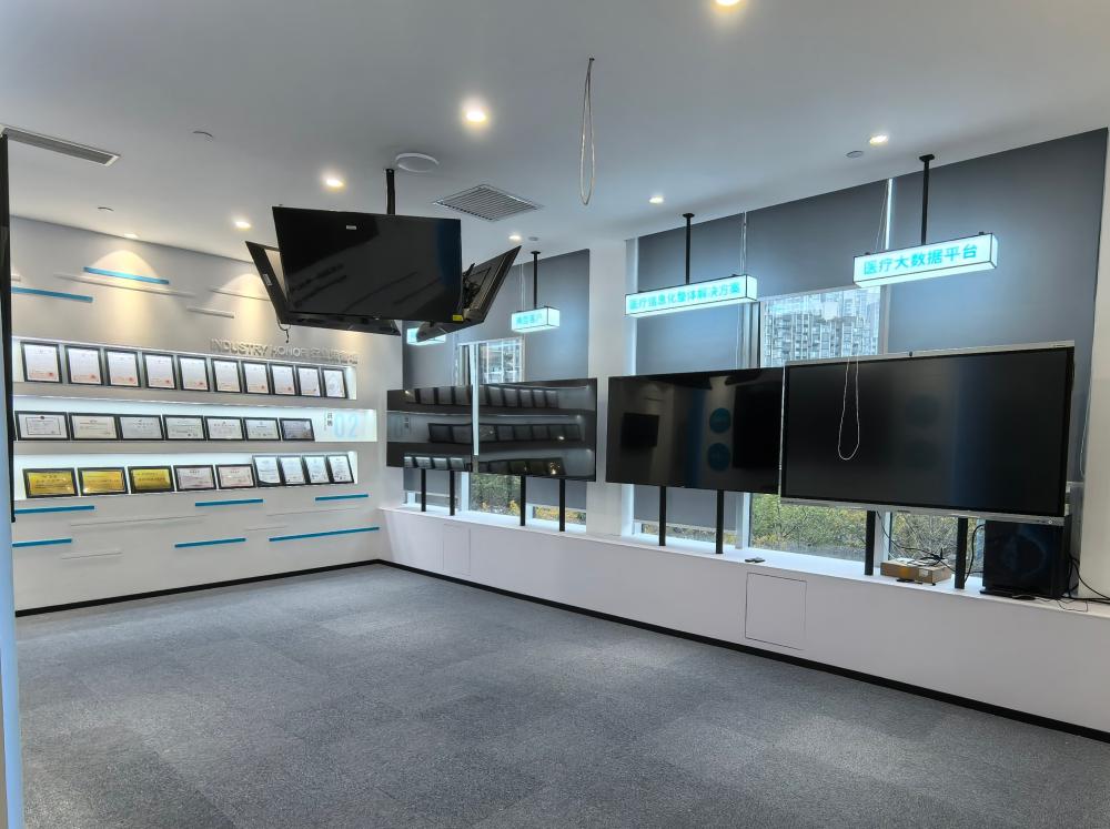 _data_storage_el2_media_Photo_11706_IMG_1760335317_11529_image_1760335217872(1)